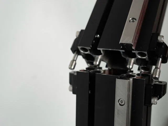 Vertiq Hypermural X uv wall printer — close-up detail view 3